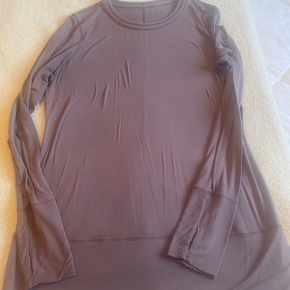 Authentic Lululemon Rule the Day long sleeve - Picture 1 of 5